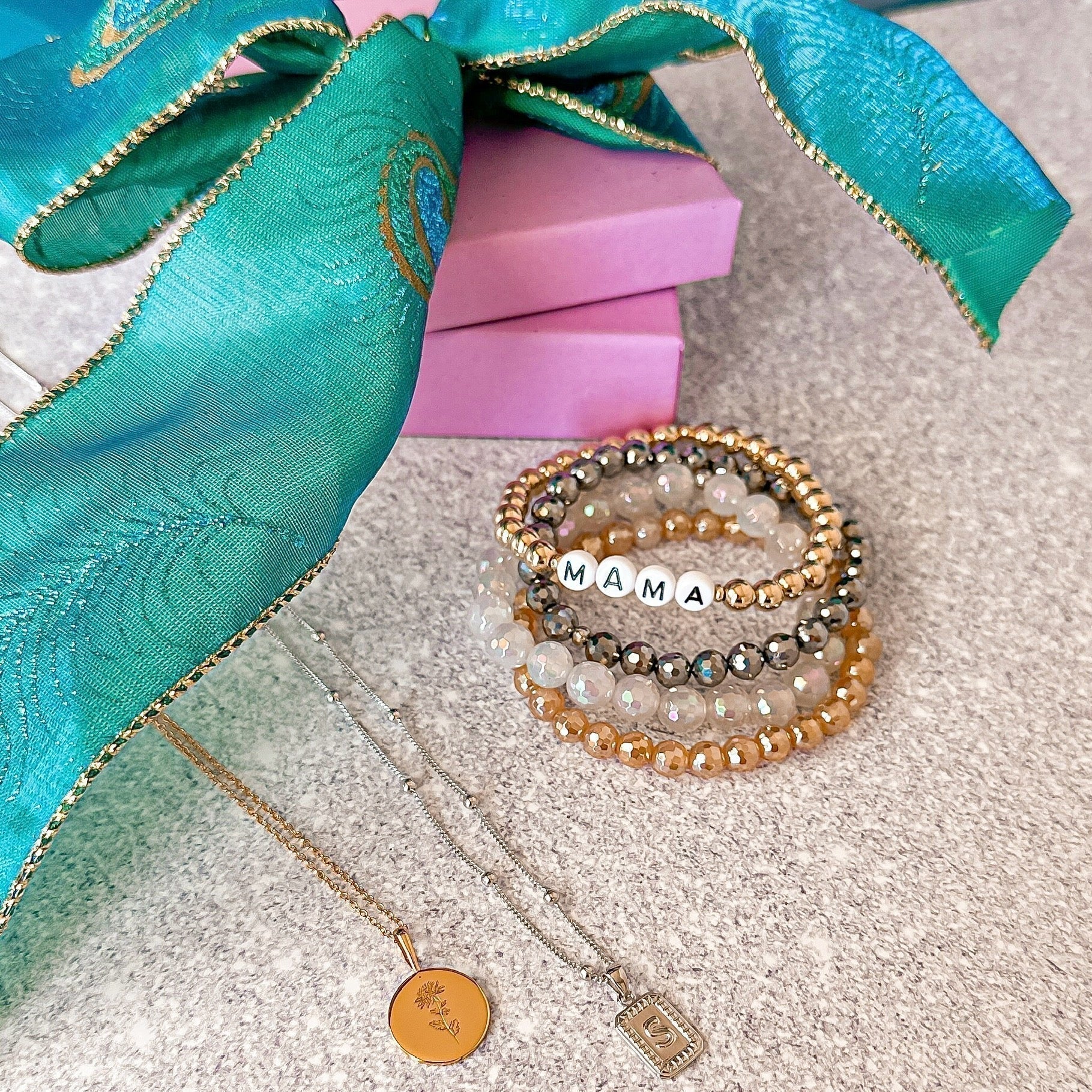 Holiday 2025 Jewelry Trends: The Ultimate Gift Guide