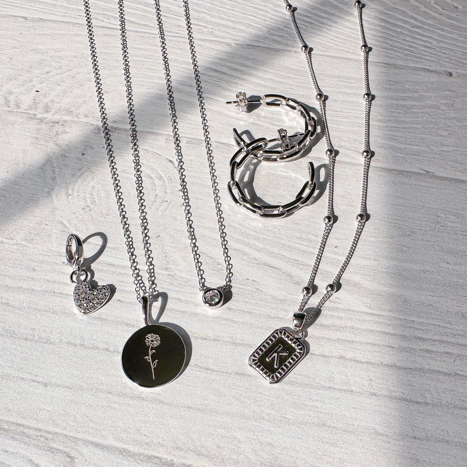 Jewelry Tarnishing: Why It Happens & How to Keep Your Jewelry Clean