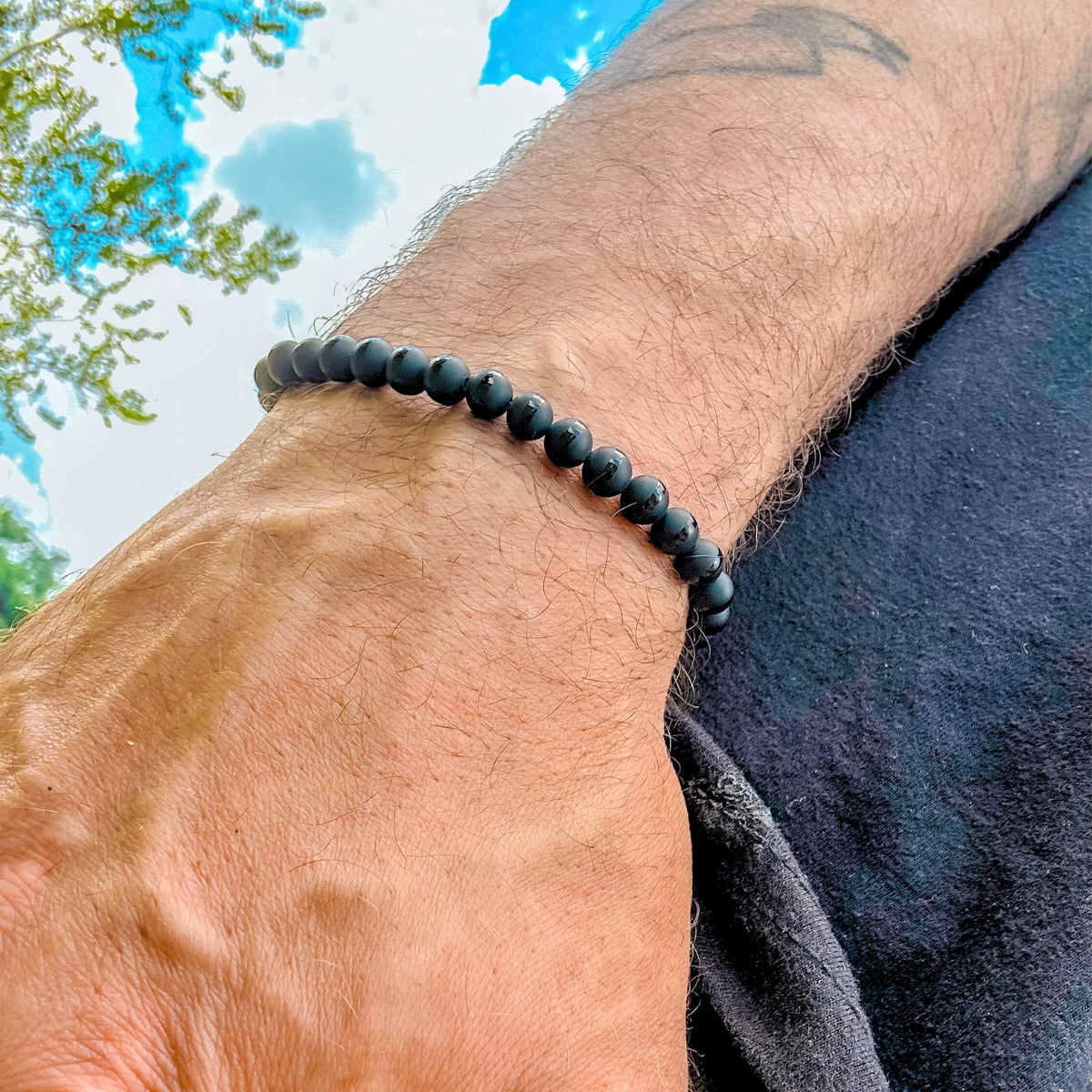 Guy bead bracelet matte striped black onyx 6mm